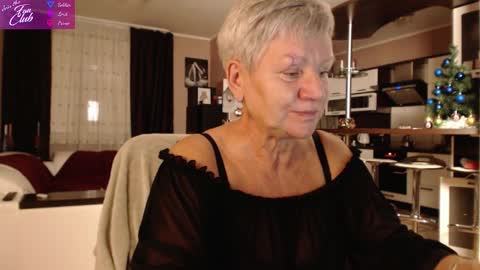 Snapshot of roxana_brooks chatting on 12-19-24, 03:08 Roxana online show from 12-19-24, 03:08