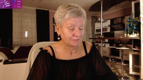 Snapshot of roxana_brooks chatting on 12-19-24, 07:51 Roxana online show from 12-19-24, 07:51