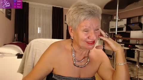 Snapshot of roxana_brooks chatting on 12-27-24, 06:10 Roxana online show from 12-27-24, 06:10