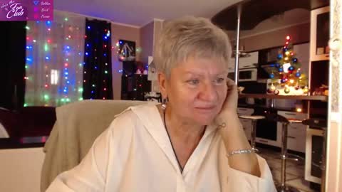 Snapshot of roxana_brooks chatting on 01-02-25, 05:18 Roxana online show from 01-02-25, 05:18