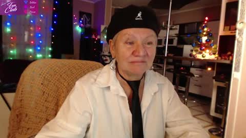 Snapshot of roxana_brooks chatting on 01-06-25, 02:47 Roxana online show from 01-06-25, 02:47