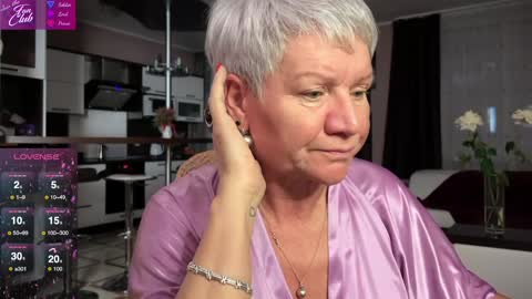 Snapshot of roxana_brooks chatting on 01-28-25, 02:53 Roxana online show from 01-28-25, 02:53