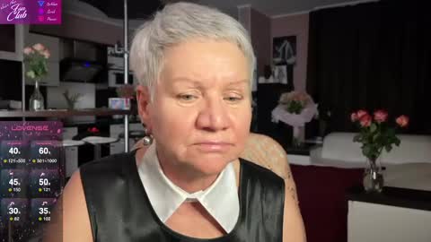 Snapshot of roxana_brooks chatting on 02-20-25, 05:51 Roxana online show from 02-20-25, 05:51