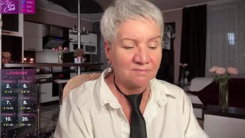 Snapshot of roxana_brooks chatting on 03-05-25, 04:13 Roxana online show from 03-05-25, 04:13