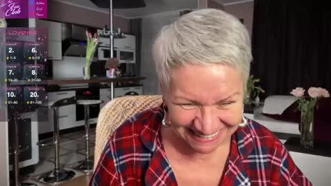 Snapshot of roxana_brooks chatting on 03-12-25, 08:10 Roxana online show from 03-12-25, 08:10