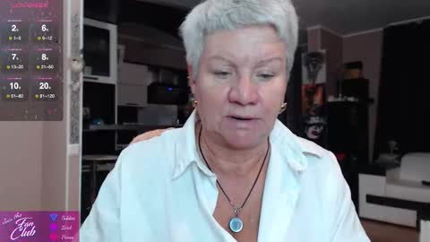Snapshot of roxana_brooks chatting on 09-09-25, 07:02 Roxana online show from 09-09-25, 07:02