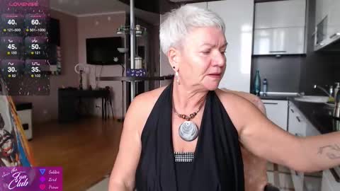 Snapshot of roxana_brooks chatting on 09-10-25, 10:59 Roxana online show from 09-10-25, 10:59