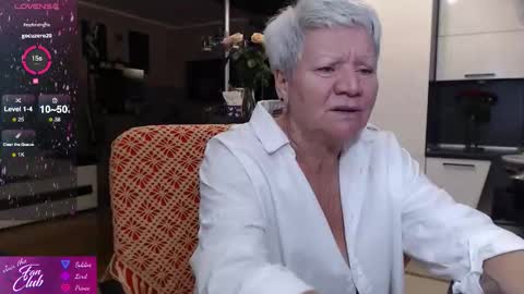 Snapshot of roxana_brooks chatting on 10-05-25, 06:28 Roxana online show from 10-05-25, 06:28
