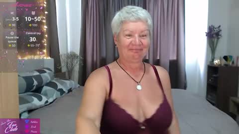 Snapshot of roxana_brooks chatting on 05-05-26, 01:57 Roxana online show from 05-05-26, 01:57