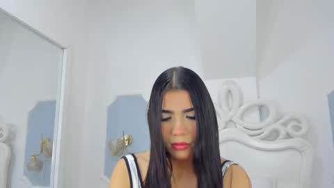 roxana_scott1 online show from 09-19-25, 03:41