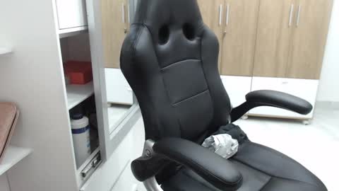 Roxana online show from 02-16-25, 02:31