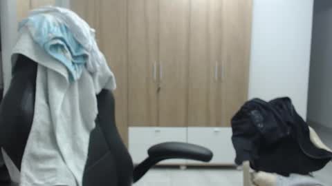 Roxana online show from 02-24-25, 04:16