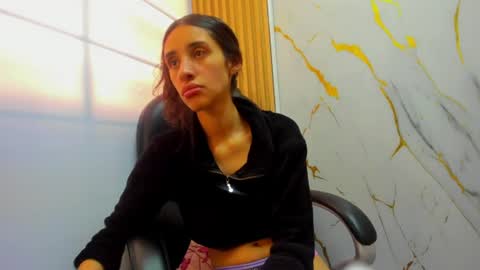 roxanasiranohh online show from 07-27-26, 08:38