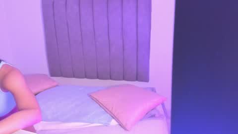 Roxane online show from 12-05-25, 12:14