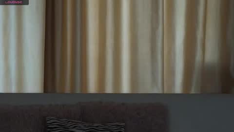 Snapshot of roxanelan chatting on 12-01-25, 05:12 Anna Lokiss online show from 12-01-25, 05:12