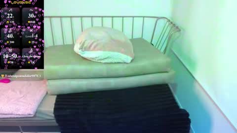 Roxanne online show from 04-29-26, 05:30