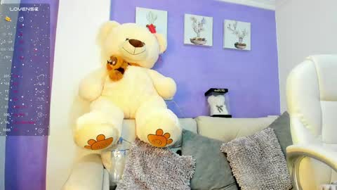 Snapshot of roxanneevans_ chatting on 06-02-26, 12:51 Roxanne evans Schedule 700 -1400GTM-5 online show from 06-02-26, 12:51