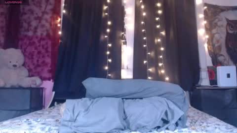Snapshot of roxanneroulette chatting on 05-07-26, 05:35 Silver online show from 05-07-26, 05:35