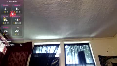 Snapshot of roxanneroulette chatting on 06-03-26, 04:45 Silver online show from 06-03-26, 04:45