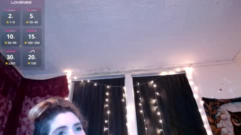 Snapshot of roxanneroulette chatting on 06-14-26, 03:52 Silver online show from 06-14-26, 03:52