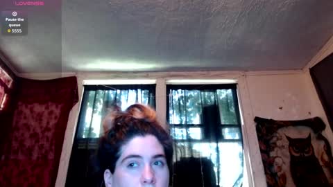Snapshot of roxanneroulette chatting on 07-25-26, 07:33 Silver online show from 07-25-26, 07:33