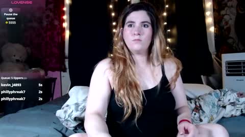 Snapshot of roxanneroulette chatting on 08-01-26, 03:39 Silver online show from 08-01-26, 03:39