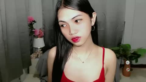 Snapshot of roxie_fuckdoll chatting on 02-05-25, 05:30 Roxie online show from 02-05-25, 05:30