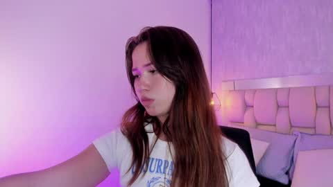 Roxie  online show from 12-27-24, 01:43