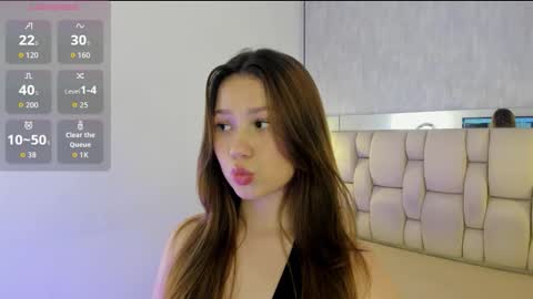 Roxie  online show from 03-03-26, 07:53