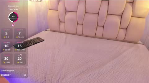 Roxie  online show from 03-26-26, 08:03