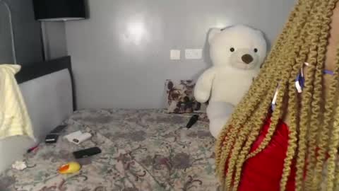 Snapshot of roxierea chatting on 08-01-26, 02:55 Roxie online show from 08-01-26, 02:55