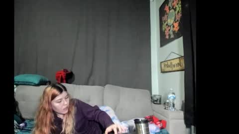 roxihazeleyes online show from 10-25-25, 09:20