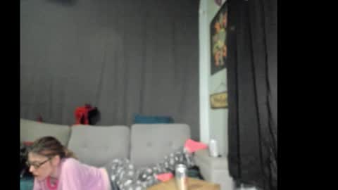 roxihazeleyes online show from 11-16-25, 01:11