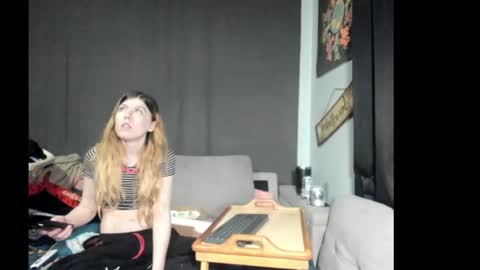 roxihazeleyes online show from 03-02-26, 04:14