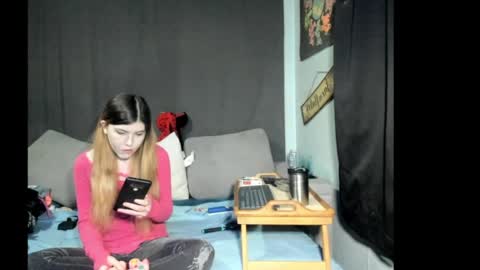 roxihazeleyes online show from 04-03-26, 04:43