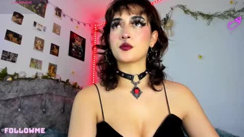 Snapshot of roxxystar_ chatting on 02-27-25, 02:42 Roxxane online show from 02-27-25, 02:42