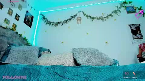 Snapshot of roxxystar_ chatting on 03-09-25, 08:18 Roxxane online show from 03-09-25, 08:18