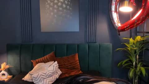 Roxy hell online show from 03-05-25, 10:10