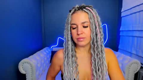 Snapshot of roxy_mars chatting on 10-02-25, 01:34 Roxy online show from 10-02-25, 01:34