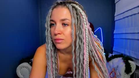 Roxy online show from 12-23-25, 01:25