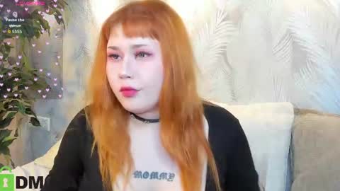 Snapshot of roxy_moor chatting on 06-17-26, 09:01 Roxy online show from 06-17-26, 09:01