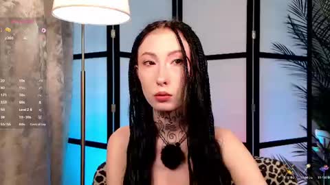 Snapshot of roxy_morrison_x chatting on 06-15-26, 03:31 roxanne online show from 06-15-26, 03:31