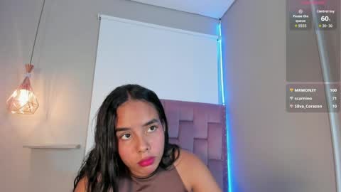 Snapshot of roxy_stone1 chatting on 04-23-26, 08:00 roxy_stone1 online show from 04-23-26, 08:00