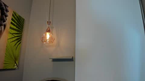 Snapshot of roxy_stone1 chatting on 05-25-26, 07:31 roxy_stone1 online show from 05-25-26, 07:31