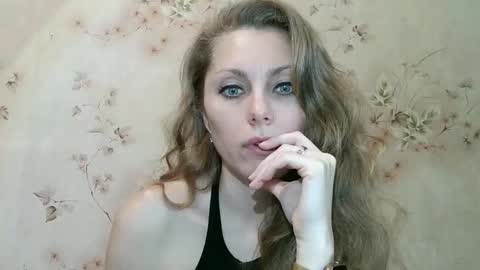 roxyfox18x01 online show from 02-26-26, 07:29