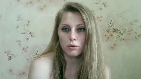roxyfox18x01 online show from 05-13-26, 08:12