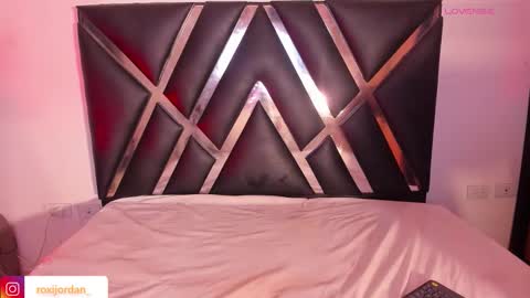 Roxxy Queen online show from 10-25-25, 11:29