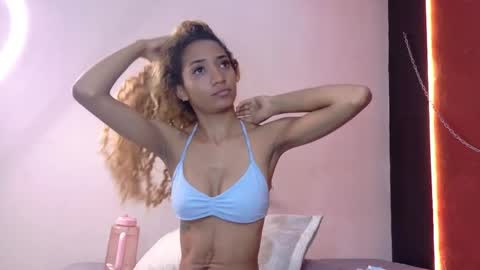 roxypalmer11 online show from 01-16-26, 11:47