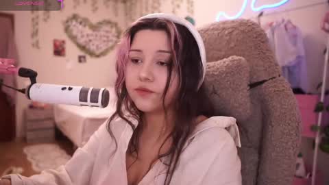 roxysuh online show from 04-18-26, 08:29