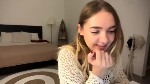 Roxy online show from 03-21-26, 07:39